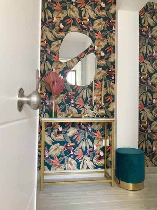 Apartamento Entero Con Solarium En Sabinillas, Con Piscina Y Al Lado Del Puerto De La Duquesa Manilva Eksteriør bilde